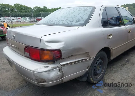 1996 Toyota Camry Dx/Le/Xle из США, поврежденный, VIN 4T1BG12K6TU807284